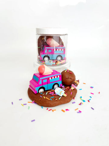 Earth Grown KidDoughs Mini Dough-to-Go Kit - Ice Cream Truck (Scented)